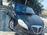 Usata Lancia Delta 120 CV (88 kW) 2010 Utilitaria