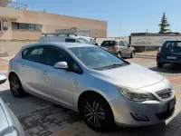Usata Opel Astra 60 CV (44 kW) 2010 Grigio Berlina