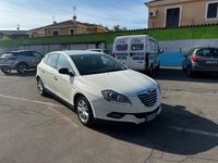 Usata Lancia Delta Gold 120 CV (88 kW) 2013 Bianco Utilitaria
