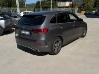 Usata Mercedes B180 Premium 116 CV (85 kW) 2020 Grigio Utilitaria