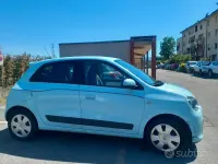 Usata Renault Twingo SE 69 CV (50 kW) 2018 Bluazzurro Utilitaria