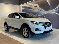 Usata Nissan Qashqai Tekna 131 CV (96 kW) 2017 Bianco SUV