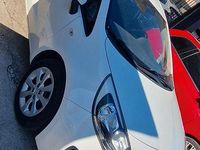 Usata Kia Rio 2015 Bianco Berlina