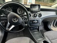 Begagnad Mercedes GLA220 170 HK (125 kW) 2015 Grå SUV