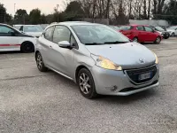 Usata Peugeot 208 Active 82 CV (60 kW) 2013 Grigio Utilitaria