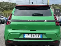Occasion Renault 5 E-Tech Komfort 77 kW (106 PK) 2025 Groen Sedan