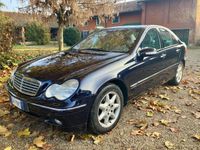 Usata Mercedes C320 Elegance 218 CV (160 kW) 2003 Blu Berlina