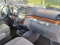 Usata Mercedes Viano 2009 Blu Monovolume