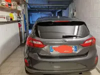 Usata Ford Fiesta 75 CV (55 kW) 2017 Grigio Utilitaria