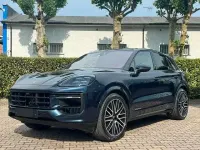 Usata Porsche Cayenne 354 CV (260 kW) 2025 Blu/azzurro SUV