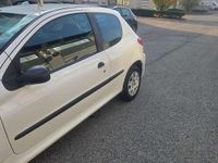 Usata Peugeot 206+ 68 CV (50 kW) 2010 Bianco Utilitaria