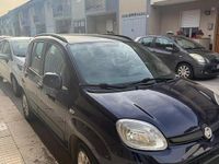 Usata Fiat Panda Lounge 69 CV (50 kW) 2018 Blu Utilitaria