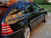 Usata Mercedes C220 Avantgarde 150 CV (110 kW) 2007 Nero Station wagon