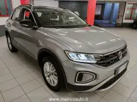 Usata VW T-Roc Life 110 CV (80 kW) 2023 Argento SUV