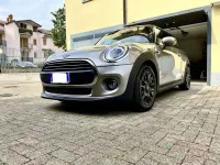 Usata Mini ONE 102 CV (75 kW) 2020 Grigio Utilitaria