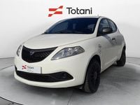 Usata Lancia Ypsilon Silver 69 CV (50 kW) 2020 Bianco Utilitaria