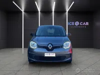Usado Renault Twingo Equilibre 30 kW (42 HP) 2023 Cinzento Citadino