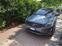 Usata Volvo XC60 Momentum 190 CV (139 kW) 2016 Grigio SUV