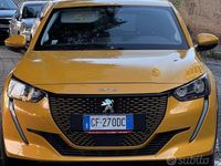 Usata Peugeot e-208 100 kW (136 CV) 2021 Giallo Utilitaria