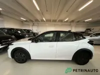 Usata Lancia Ypsilon 61 kW (84 CV) 2025 Vernice bianco marmo con tetto Utilitaria