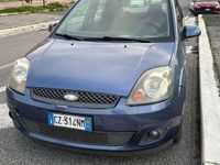 Usata Ford Fiesta 75 CV (55 kW) 2006 Blu/azzurro Utilitaria