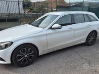 Usata Mercedes C220 Executive 170 CV (125 kW) 2015 Bianco Station wagon