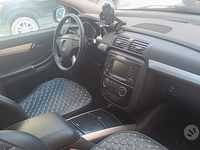 Usata Mercedes R320 2008 Nero Monovolume