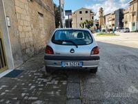 Usata Ford Fiesta 75 CV (55 kW) 2000 Grigio Utilitaria