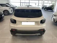 Usata Jeep Avenger Summit 101 CV (74 kW) 2025 Beige SUV