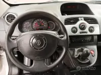 Usata Renault Kangoo 90 CV (66 kW) 2012 Bianco Monovolume