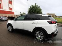 Usata Peugeot 3008 Active 120 CV (88 kW) 2018 Blu SUV