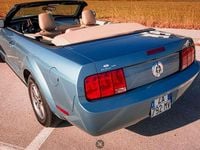 Usata Ford Mustang Convertible 213 CV (156 kW) 2005 Blu/azzurro Cabrio