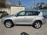 Usata Toyota RAV4 135 CV (99 kW) 2006 Grigio SUV