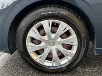 Usata Peugeot 208 Active 68 CV (50 kW) 2016 Blu Utilitaria