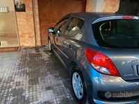 Begagnad Peugeot 207 92 HK (67 kW) 2010 Halvkombi