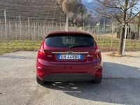 Usata Ford Fiesta Titanium 69 CV (50 kW) 2011 Viola Berlina