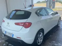 Usata Alfa Romeo Giulietta Exclusive 140 CV (102 kW) 2012 Bianco Utilitaria