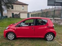 Usata Toyota Aygo Lounge 68 CV (50 kW) 2012 Rosso Utilitaria