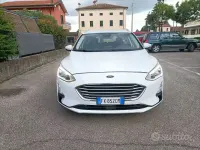 Usata Ford Focus 120 CV (88 kW) 2019 Bianco Station wagon