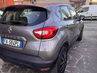 Usata Renault Captur Intens 89 CV (65 kW) 2015 Grigio SUV
