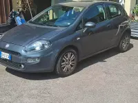 Usata Fiat Grande Punto 105 CV (77 kW) 2012 Grigio Utilitaria