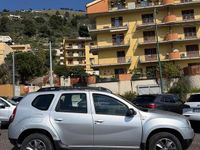 Usata Dacia Duster Lauréate 110 CV (80 kW) 2017 Grigio SUV