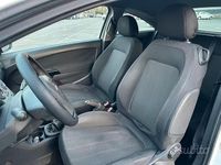 Usata Opel Corsa Enjoy 80 CV (58 kW) 2009 Bianco Utilitaria