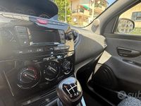 Usata Lancia Ypsilon 54 CV (39 kW) 2020 Blu Utilitaria