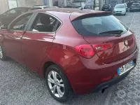 Usata Alfa Romeo Giulietta 105 CV (77 kW) 2012 Rosso Utilitaria