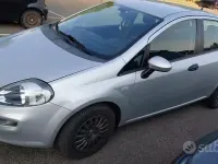 Usata Fiat Grande Punto Street 75 CV (55 kW) 2015 Grigio Utilitaria