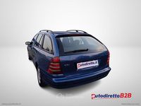Usata Mercedes C220 Classic 143 CV (105 kW) 2002 Blu Station wagon