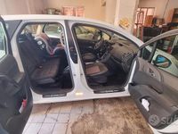 Usata Opel Meriva 120 CV (88 kW) 2012 Bianco Monovolume