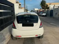 Usata Lancia Ypsilon 69 CV (50 kW) 2017 Bianco Utilitaria