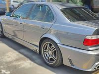Usata BMW 325 Performance 143 CV (105 kW) 1997 Grigio Berlina